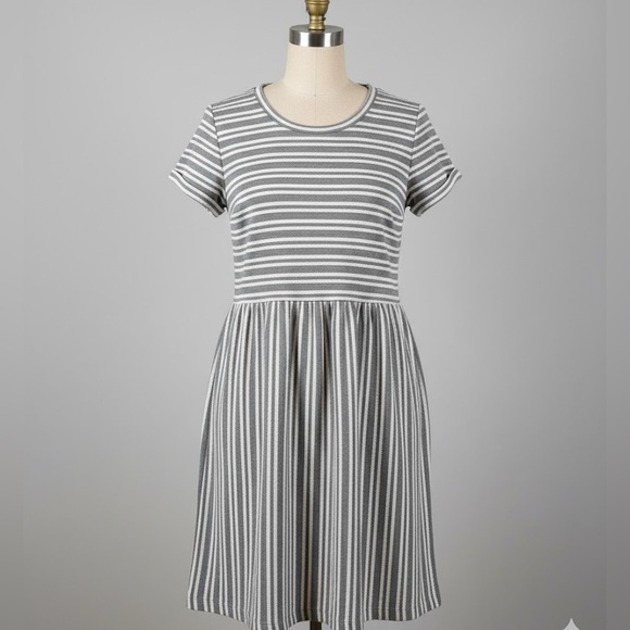 LOFT Dresses & Skirts - LOFT Striped Gray Swing Dress